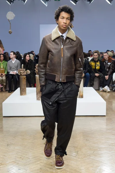 Look 43